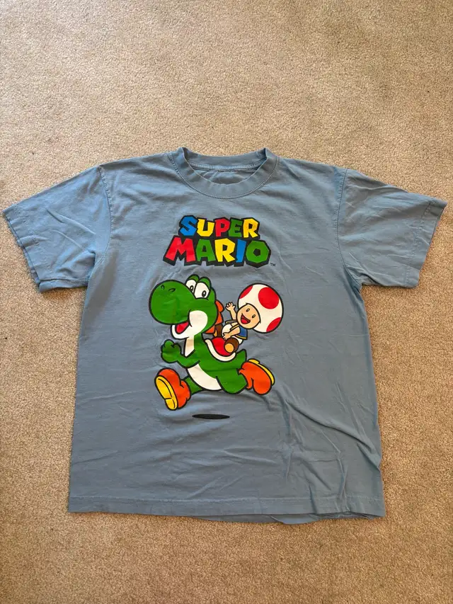 Super Mario graphic Yoshi and Toad T-shirt