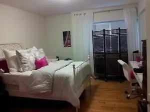 CENTRETOWN, 1 BEDROOM AVAILABLE OCTOBER 1 $1500.00
