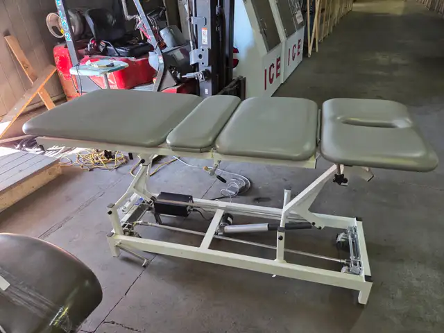 Med Ortho Hi-Lo Physiotherapy Treatment Table