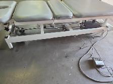 Med Ortho Hi-Lo Physiotherapy Treatment Table - Photo 9