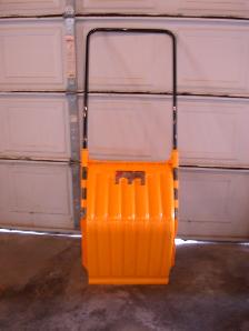 Snow Shovel - Photo 2