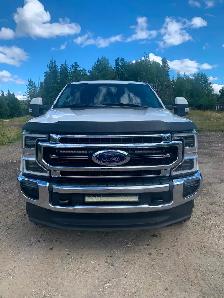 2020 Ford F-350 Crew Cab Lariat 8’ Box - Photo 4