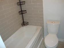 Beautifully Renovated Townhouse Near U of G and all Amenities - Photo 2