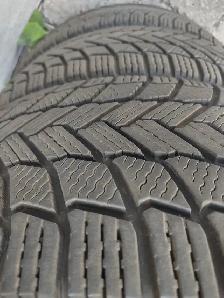 245-50R20x4 pneus hiver Michelin X-Ixe Snow comme neuf. - Photo 3