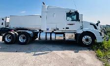 NOW HIRING — WASH BAY ATTENDANT / SEMI-TRUCK DETAILER