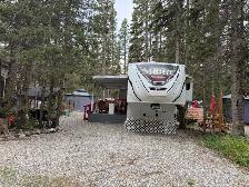 Tall Timber - 36 ft 5th Wheel, large lot