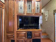 Tall Timber - 36 ft 5th Wheel, large lot - Photo 10