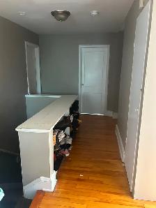 Looking for Female Roommate for a Four Bedroom / 1 Bathroom Apt - Photo 11