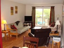 Quiet condo, easy access to MacEwan, NAIT and U of A - Photo 2