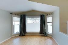 #3402 - Beautiful 2 Bedroom Upper Level $1800 HWP incl, Sept 1st - Photo 2