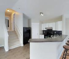 #3402 - Beautiful 2 Bedroom Upper Level $1800 HWP incl, Sept 1st - Photo 5
