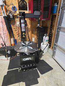CAEL Wheel Balancers & Tire Service Equipment - Photo 4