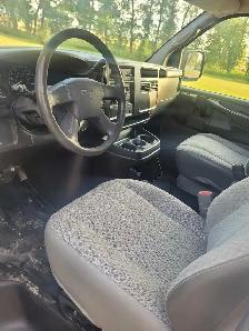 2007 GMC Savana 2500 - Photo 7
