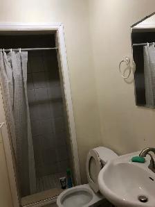 Room  with Private shower and a shared kitchen. walking distance - Photo 6