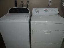 Furnished $500 Monthly (Idywlyld Dr N) Utilities included - Photo 4