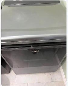 Whirlpool Washer & Dryer - Photo 2