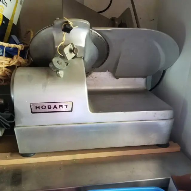 Hobart automatic slice machine