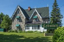 Cabottos is looking for cooks.
