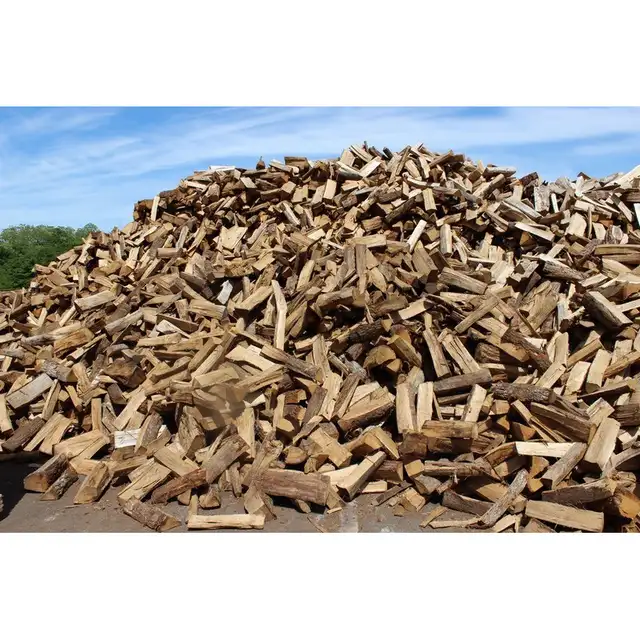 BOIS DE CHAUFFAGE A VENDRE        FIREWOOD FOR SALE