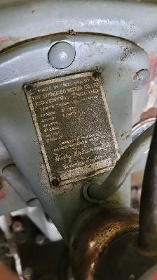 tractor and equipment - Photo 8