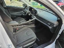 Hyundai Elantra - Photo 5