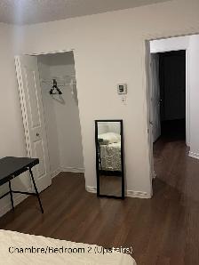 Chambres spacieuses meublée – Cour, parking inclus, près du bus - Photo 23