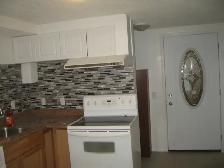Master & Com Room for rent cls UoC Brentwood/dalhousie C train - Photo 9