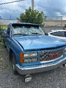 GMC Sierra Extended Cab Pickup $15,000 - Photo 4