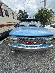 GMC Sierra Extended Cab Pickup $15,000 - Photo 5