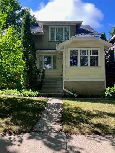 Furnished 3-Bedroom Character Home, 1 Block from U of S & RUH