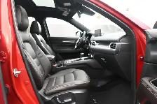 2024 Mazda CX-5 Signature Fully Loaded! Leather, Sunroof, Apple/ - Photo 36