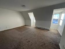 TWO-LEVEL APARTMENT ACROSS FROM HALIFAX COMMONS - 5813 CUNARD ST - Photo 5