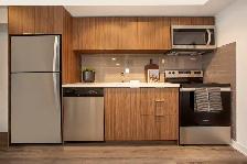 Stunning 3-Bedroom Rental at ONE225 York Mills in North York! - Photo 2