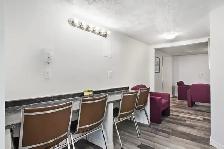 P3 AP6 - 3 BEDROOMS – FULLY FURNISHED | ALL UTILITIES INCLUDED - Photo 4