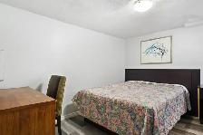 P3 AP6 - 3 BEDROOMS – FULLY FURNISHED | ALL UTILITIES INCLUDED - Photo 9
