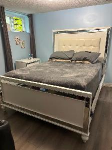 Large room private washroom all inclusive Yonge Subway - Photo 5