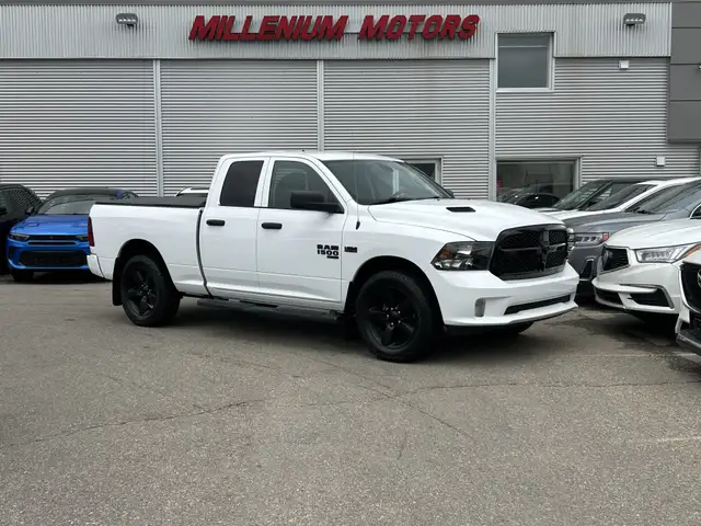 2022 Ram 1500 Classic CLASSIC EXPRESS QUAD CAB 4X4/NAVIGATION/BA