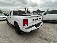 2022 Ram 1500 Classic CLASSIC EXPRESS QUAD CAB 4X4/NAVIGATION/BA - Photo 16