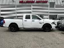 2022 Ram 1500 Classic CLASSIC EXPRESS QUAD CAB 4X4/NAVIGATION/BA - Photo 21