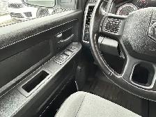 2022 Ram 1500 Classic CLASSIC EXPRESS QUAD CAB 4X4/NAVIGATION/BA - Photo 34