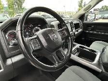 2022 Ram 1500 Classic CLASSIC EXPRESS QUAD CAB 4X4/NAVIGATION/BA - Photo 36