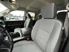 2022 Ram 1500 Classic CLASSIC EXPRESS QUAD CAB 4X4/NAVIGATION/BA - Photo 38