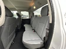 2022 Ram 1500 Classic CLASSIC EXPRESS QUAD CAB 4X4/NAVIGATION/BA - Photo 39