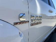 2018 Ram 3500 Limited 4x4 Mega Cab Cummins Diesel Pickup - Photo 11