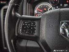 2021 Ram 1500 Classic Express 4x4 Crew Cab 5'7' Box | NO ACCIDEN - Photo 18