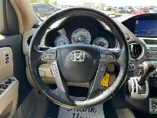 2009 Honda Pilot Touring 4WD | Fully Loaded, Back Cam, Sunroof - Photo 14