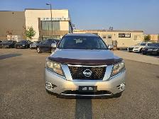 2014 Nissan Pathfinder S | 4WD, Low KM - Photo 2
