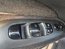 2014 Nissan Pathfinder S | 4WD, Low KM - Photo 16