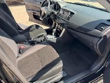 2016 Mitsubishi Lancer ES - Photo 2