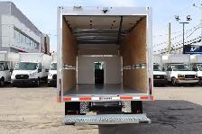 GMC Savana Cargo CUBE 12 PIEDS DECK 6.6 LITRES 11 KM / CAMION NE - Photo 14